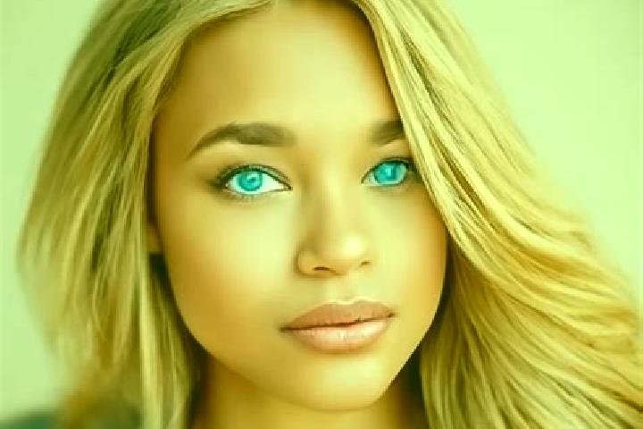 Addison, 34, a dark blonde blue-eyed latina companion based in Lapuan. Offering Duos, Travel Companion, Massage. Available for incall and outcall, day and ev...