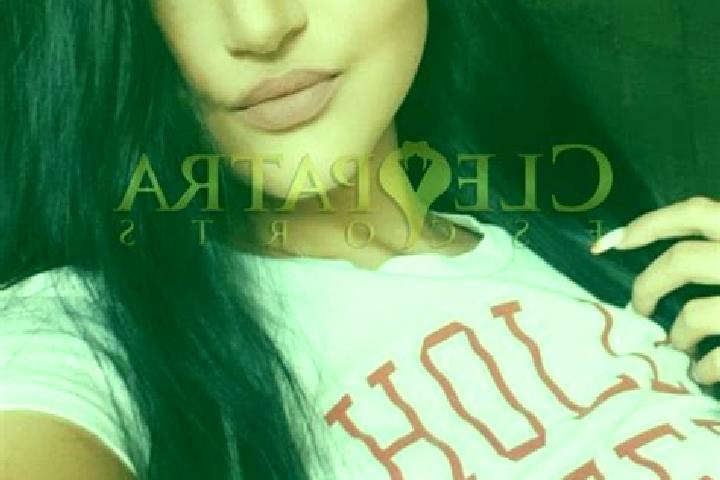 Addison, 34, a red dark-eyed mediterranean companion based in Beniganj. Offering Couples, OWO, BDSM, Tantra, GFE. Available for incall and outcall, day and e...