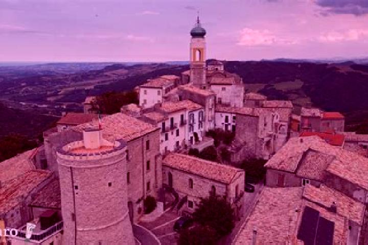 Addison, 34 — Escort in Furci, Italy