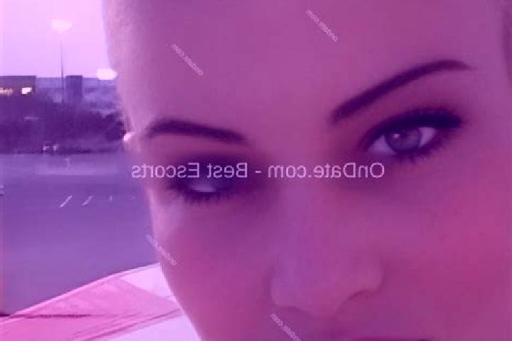 Addison, 34 — Escort in Hartland, United States