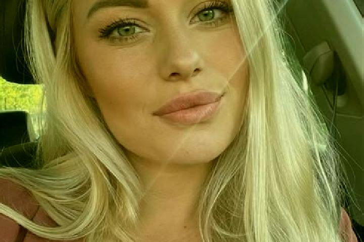 Addison, 35, a blonde hazel-eyed ebony companion based in Miaozi. Offering Massage, BDSM, OWO, 69. Available for incall and outcall, day and evening dates.