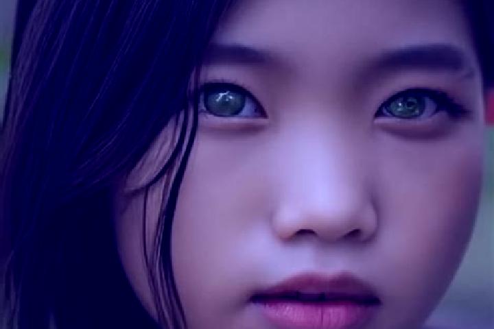 Addison, 35, a red green-eyed asian companion based in Couvin. Offering Domination, Tantra. Available for incall and outcall, day and evening dates.