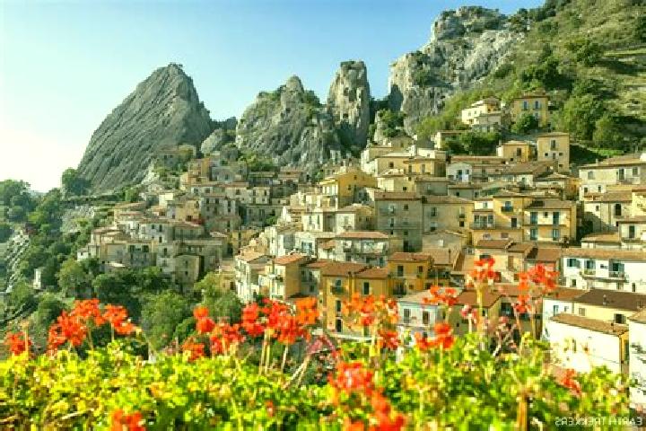 Addison, 35 — Escort in Castelmezzano, Italy