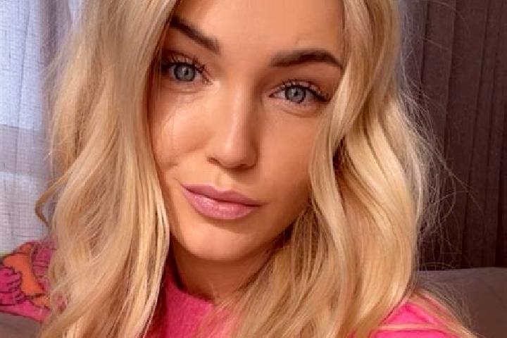Addison, 35 — Escort in Poraj, Poland
