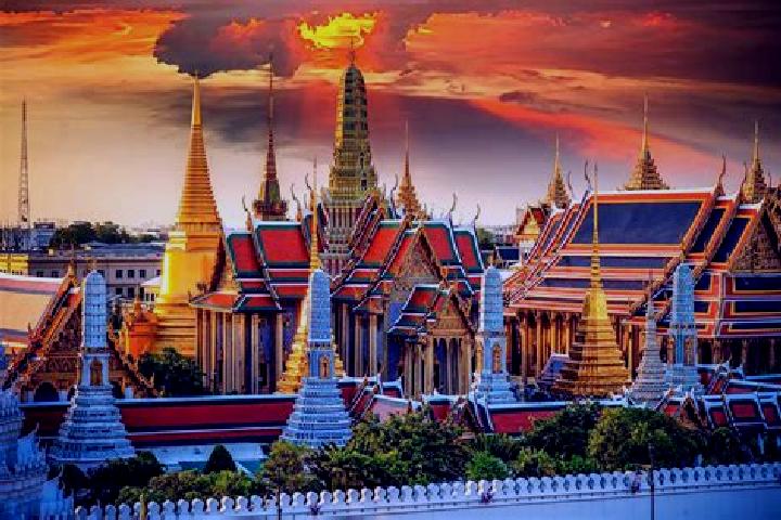 Addison, 35 — Escort in Thep Sathit, Thailand