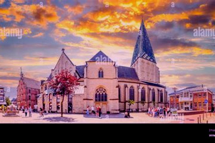 Addison, 36 — Escort in Bocholt, Germany