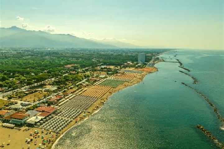 Addison, 36 — Escort in Marina di Massa, Italy