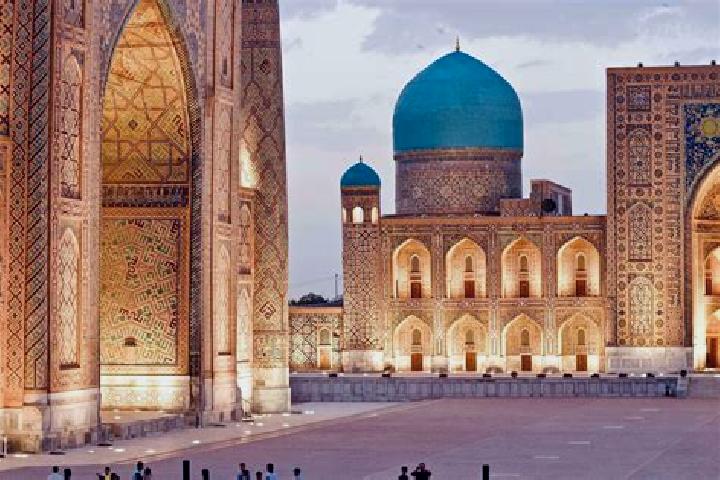 Addison, 36 — Escort in Oqtosh, Uzbekistan