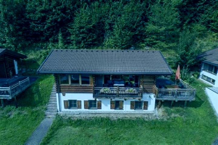 Addison, 36 — Escort in Wald im Pinzgau, Austria
