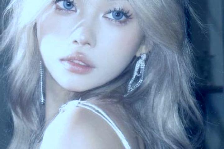 Addison, 37, a blonde grey-eyed asian companion based in Bolemir. Offering GFE, Domination, Duos. Available for incall and outcall, overnight bookings availa...