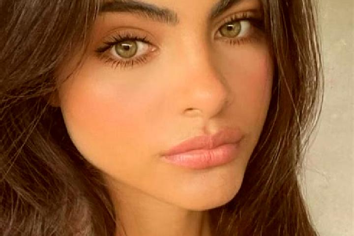 Addison, 37, a brunette dark-eyed indian companion based in Irongmara. Offering Overnight, BDSM, Striptease, Duos. Available for incall and outcall, day and ...