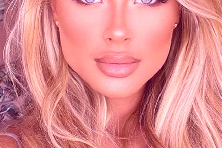 Addison, 37, a chestnut blue-eyed latina companion based in Samamea. Offering OWO, Overnight, 69. Available for incall and outcall, day and evening dates.