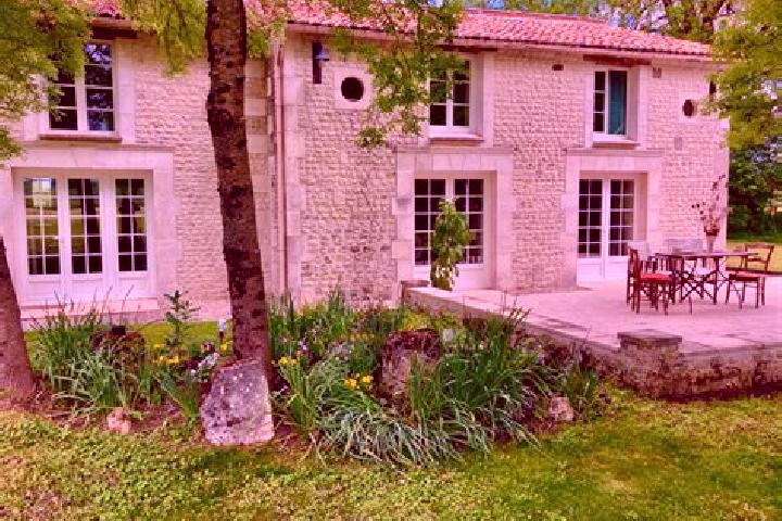 Addison, 37 — Escort in Chevanceaux, France