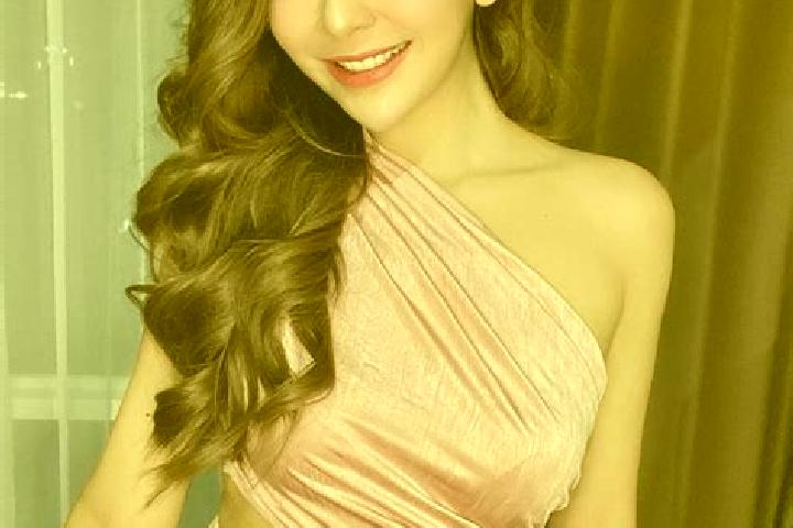 Addison, 37 — Escort in Kuala Baru, Indonesia
