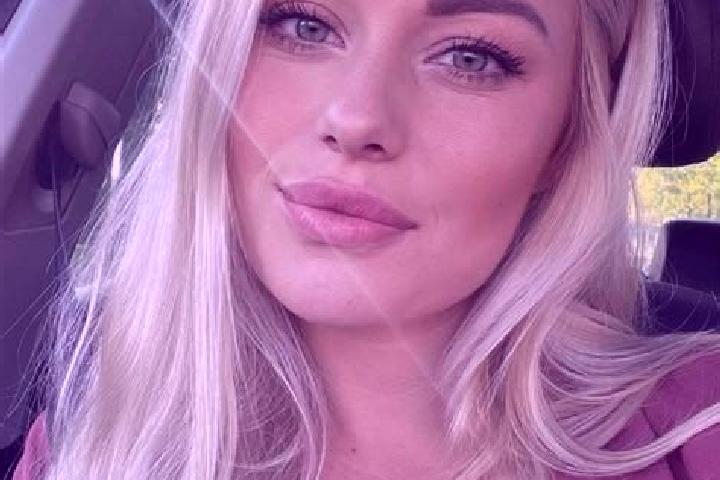 Addison, 38, a blonde hazel-eyed indian companion based in Aimadamodo. Offering Fetish, BDSM, Girlfriend Experience. Available for incall and outcall, day an...