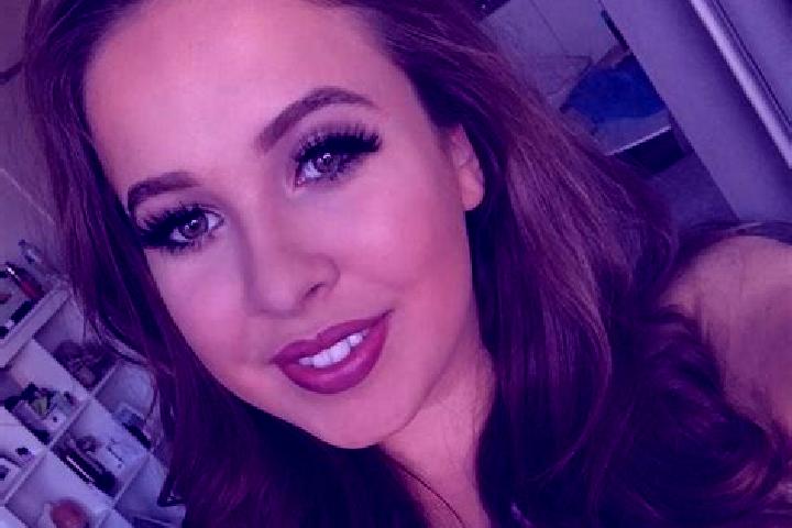Addison, 38, a chestnut amber-eyed european companion based in San Felipe de los Herreros. Offering Erotic Massage, Massage, Duos, Domination. Available for ...