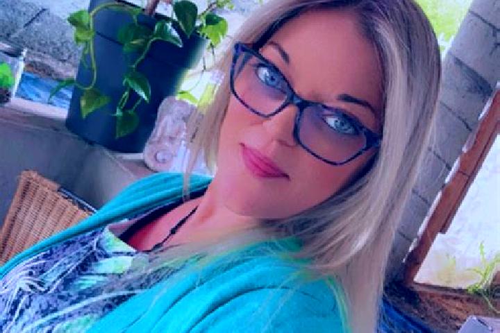 Addison, 38 — Escort in Laval-sur-Vologne, France