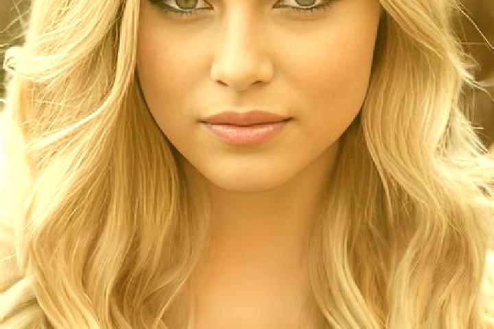 Addison, 39, a blonde blue-eyed asian companion based in Zabrusany. Offering Deep French Kissing, A-Level, Massage, Dinner Date. Available for incall and out...
