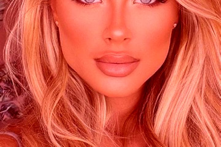 Addison, 39, a blonde blue-eyed latina companion based in Babeni-Oltetu. Offering Fetish, Massage, Couples. Available for incall and outcall, day and evening...