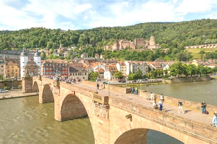 Addison, 39 — Escort in Heidelberg, Germany