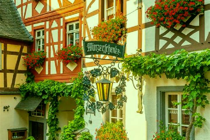 Addison, 39 — Escort in Waldbuttelbrunn, Germany