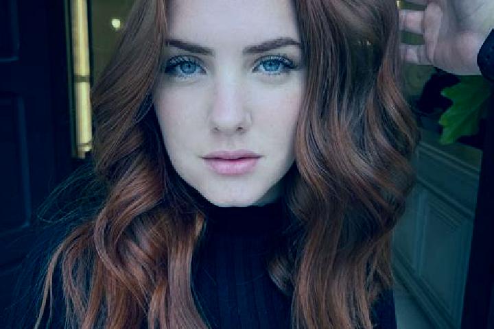Alice, 20, a auburn blue-eyed mixed companion based in White River. Offering CIM, Duos, GFE, Deep French Kissing. Available for incall and outcall, overnight...