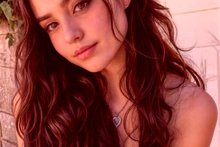Alice, 20, a black hazel-eyed slavic companion based in Salteras. Offering CIM, Deep French Kissing, Domination, Fetish. Available for incall and outcall, da...