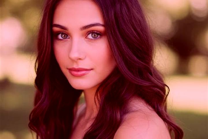 Alice, 20, a black hazel-eyed slavic companion based in Victoriaville. Offering Couples, Fetish, Girlfriend Experience, Dinner Date. Available for incall and...