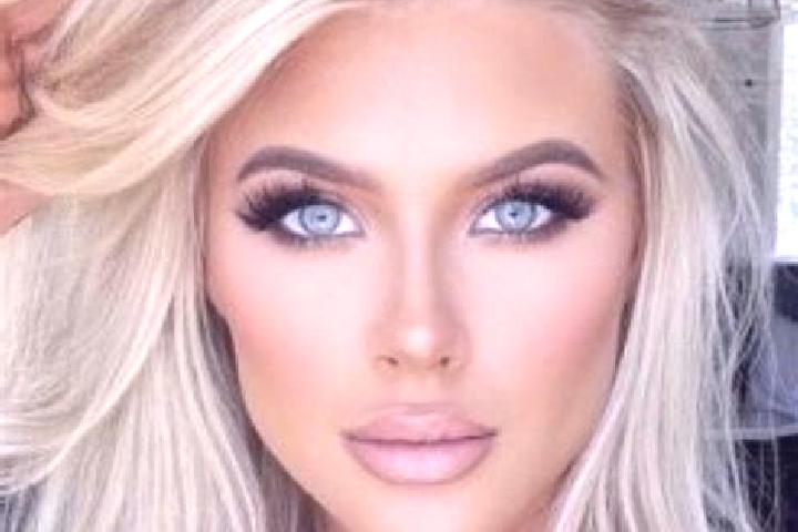 Alice, 20, a platinum blonde amber-eyed slavic companion based in Wenlou. Offering A-Level, Erotic Massage, Dinner Date, Girlfriend Experience, Couples. Avai...