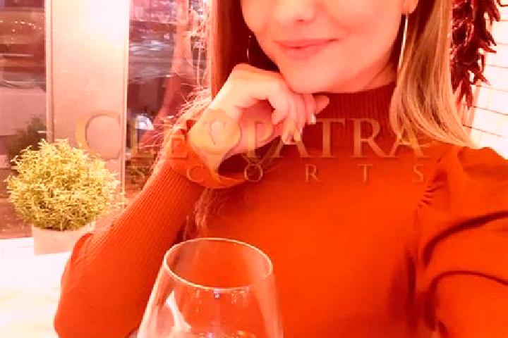 Alice, 20, a red brown-eyed caucasian companion based in Huafla. Offering Domination, Deep French Kissing, GFE, Erotic Massage, Striptease. Available for inc...