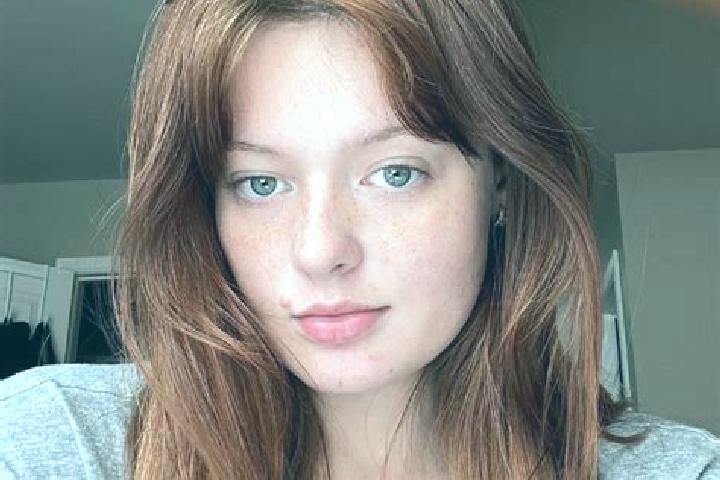 Alice, 20, a red brown-eyed middle eastern companion based in Petite Case Noyale. Offering Roleplay, Girlfriend Experience. Available for incall and outcall,...