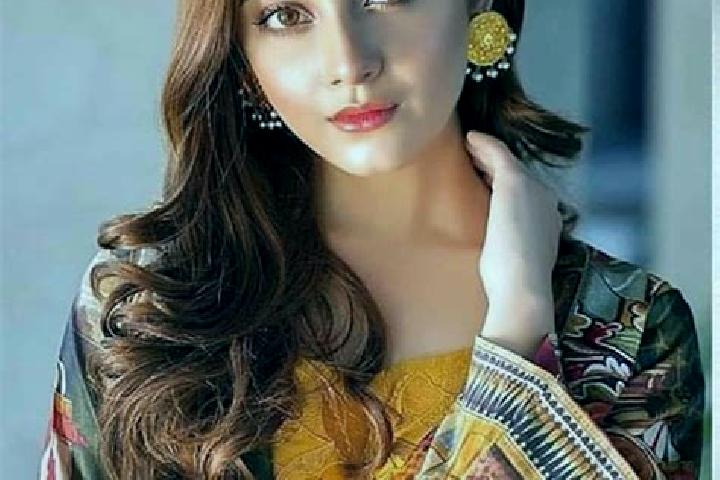 Alice, 20 — Escort in Chishtian, Pakistan