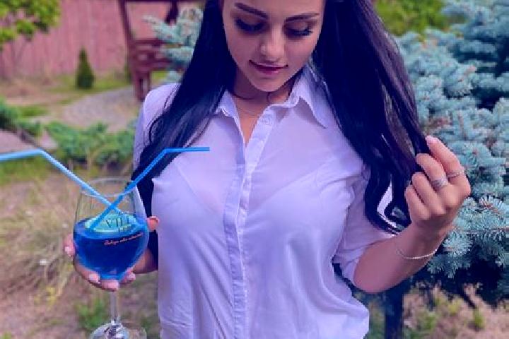 Alice, 20 — Escort in Kotelva, Ukraine