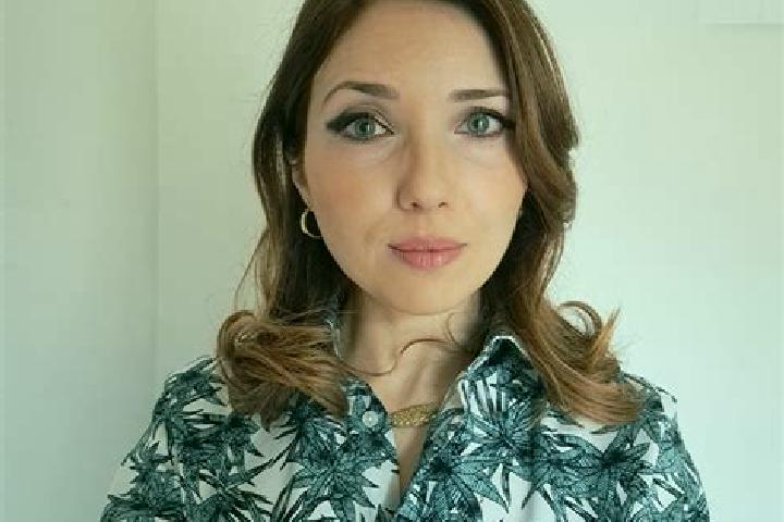 Alice, 20 — Escort in La Vittoria, Italy