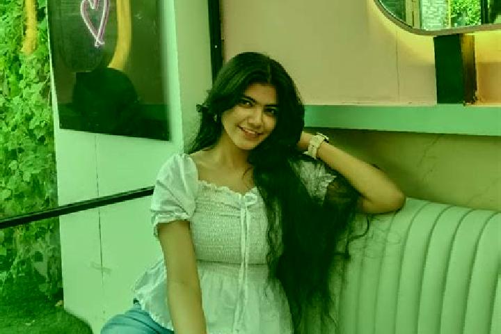 Alice, 20 — Escort in Sarmi, Indonesia