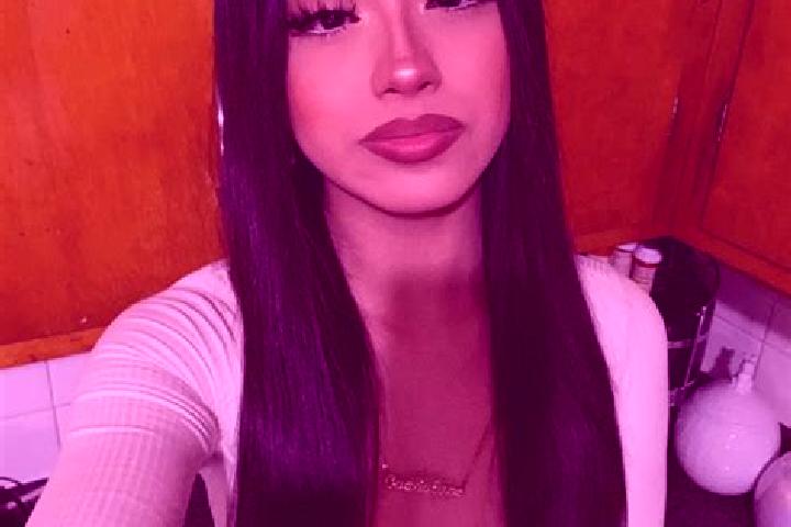 Alice, 21, a black brown-eyed latina companion based in Kortowo. Offering Couples, Travel Companion, A-Level, Party Girl. Available for incall and outcall, d...