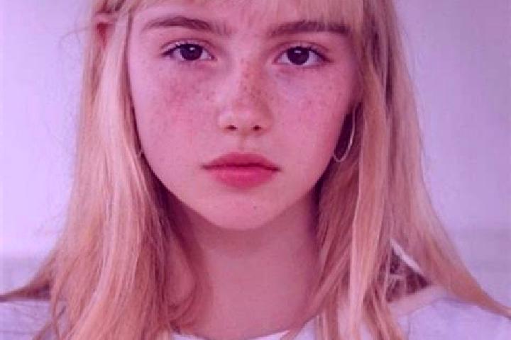Alice, 21, a blonde brown-eyed asian companion based in Teremky-I. Offering Dinner Date, Roleplay, Couples, Massage, Girlfriend Experience. Available for inc...