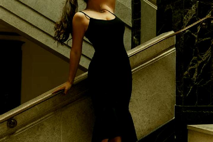 Alice, 21, a brunette grey-eyed latina companion based in Midlands. Offering 69, Roleplay, BDSM, Travel Companion. Available for incall and outcall, overnigh...