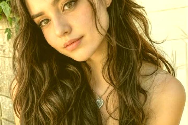 Alice, 21, a brunette hazel-eyed middle eastern companion based in Panicaglia. Offering Prostate Massage, Overnight, Massage. Available for incall and outcal...