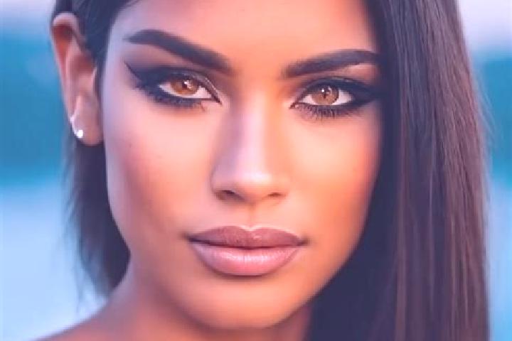 Alice, 21, a dark blonde amber-eyed latina companion based in Ketapang. Offering Girlfriend Experience, GFE, Duos, Fetish, 69. Available for incall and outca...