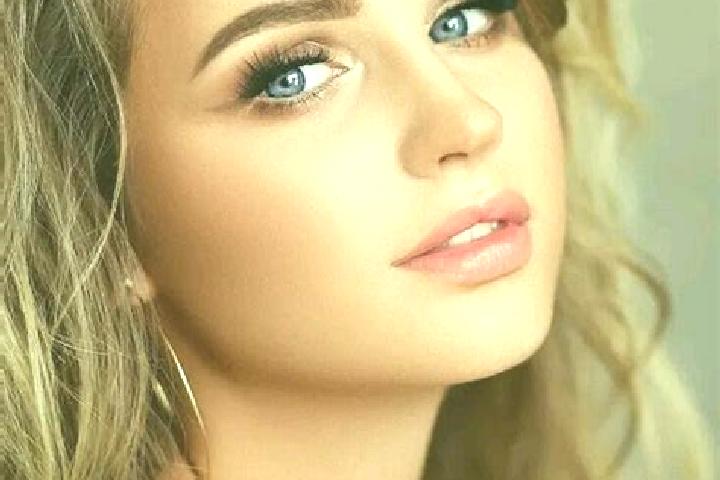 Alice, 21, a dark blonde blue-eyed indian companion based in Cuapiaxtla de Madero. Offering CIM, Overnight, Prostate Massage, Deep French Kissing. Available ...