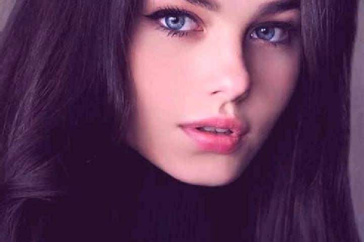 Alice, 21, a red grey-eyed slavic companion based in Demerje. Offering Roleplay, Domination, A-Level, Girlfriend Experience. Available for incall and outcall...