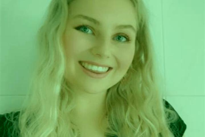 Alice, 21 — Escort in Oostham, Belgium