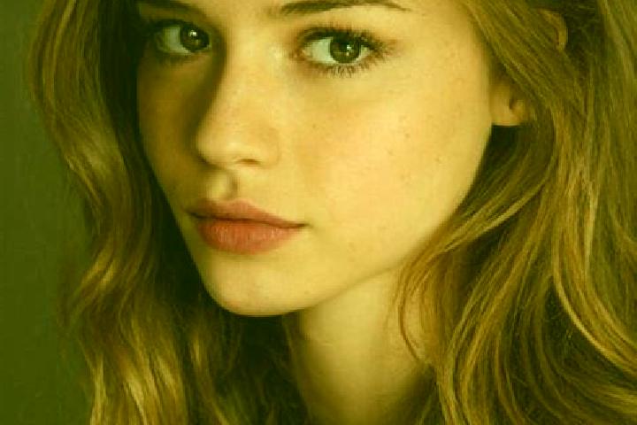 Alice, 22, a auburn blue-eyed latina companion based in Lanzara. Offering Roleplay, CIM, Travel Companion, A-Level. Available for incall and outcall, overnig...