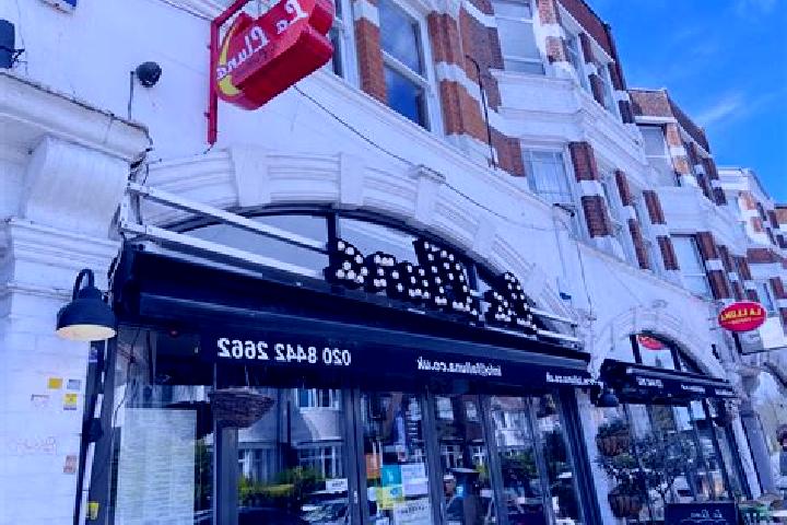 Alice, 22, a black amber-eyed latina companion based in Muswell Hill. Offering Striptease, Party Girl, BDSM. Available for incall and outcall, overnight book...