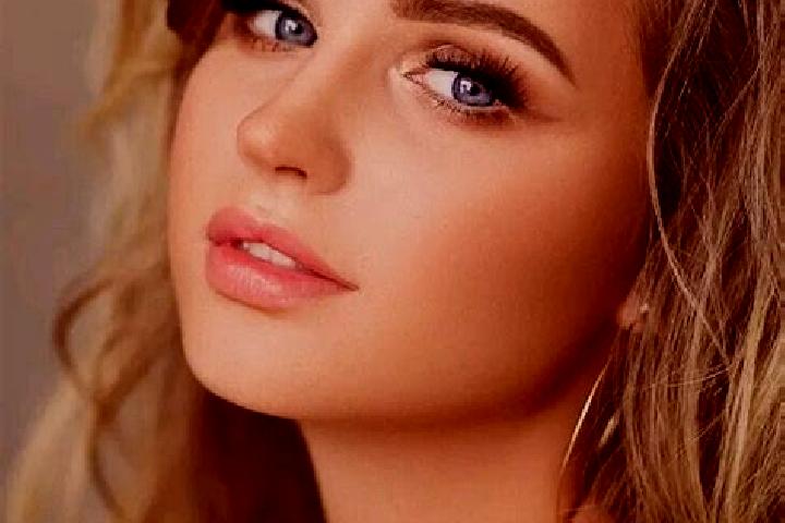 Alice, 22, a dark blonde blue-eyed ebony companion based in Guerou. Offering Prostate Massage, Girlfriend Experience, Striptease, Tantra. Available for incal...