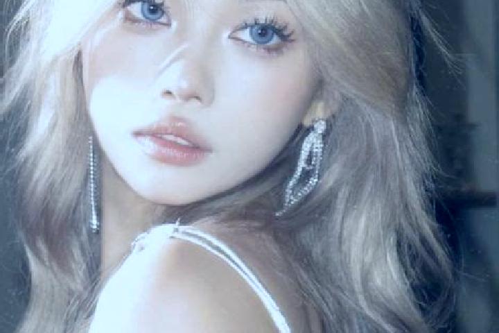 Alice, 22, a platinum blonde grey-eyed asian companion based in Fahe. Offering CIM, Dinner Date, Roleplay. Available for incall and outcall, day and evening ...