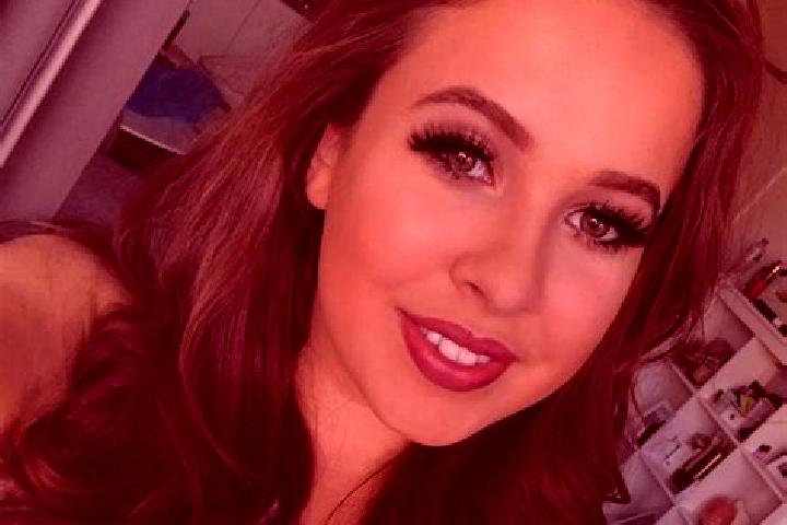 Alice, 22, a red grey-eyed mediterranean companion based in Kurucesme. Offering Striptease, Fetish, Couples, Travel Companion. Available for incall and outca...