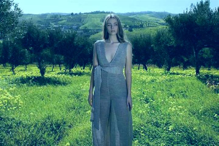 Alice, 22 — Escort in Ginestra Fiorentina, Italy