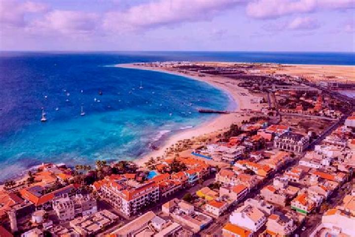 Alice, 22 — Escort in Praia, Cape Verde